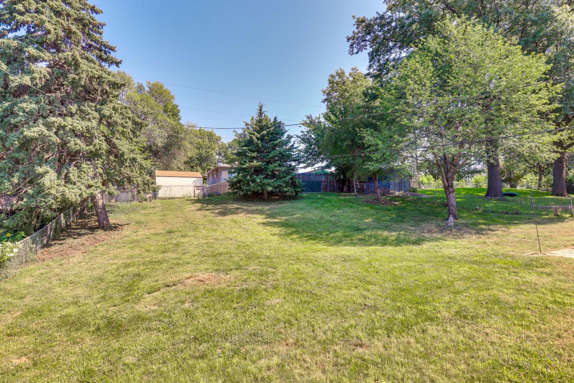 Spacious Omaha Home With Patio And Yard, Pets Welcome! ภายนอก รูปภาพ